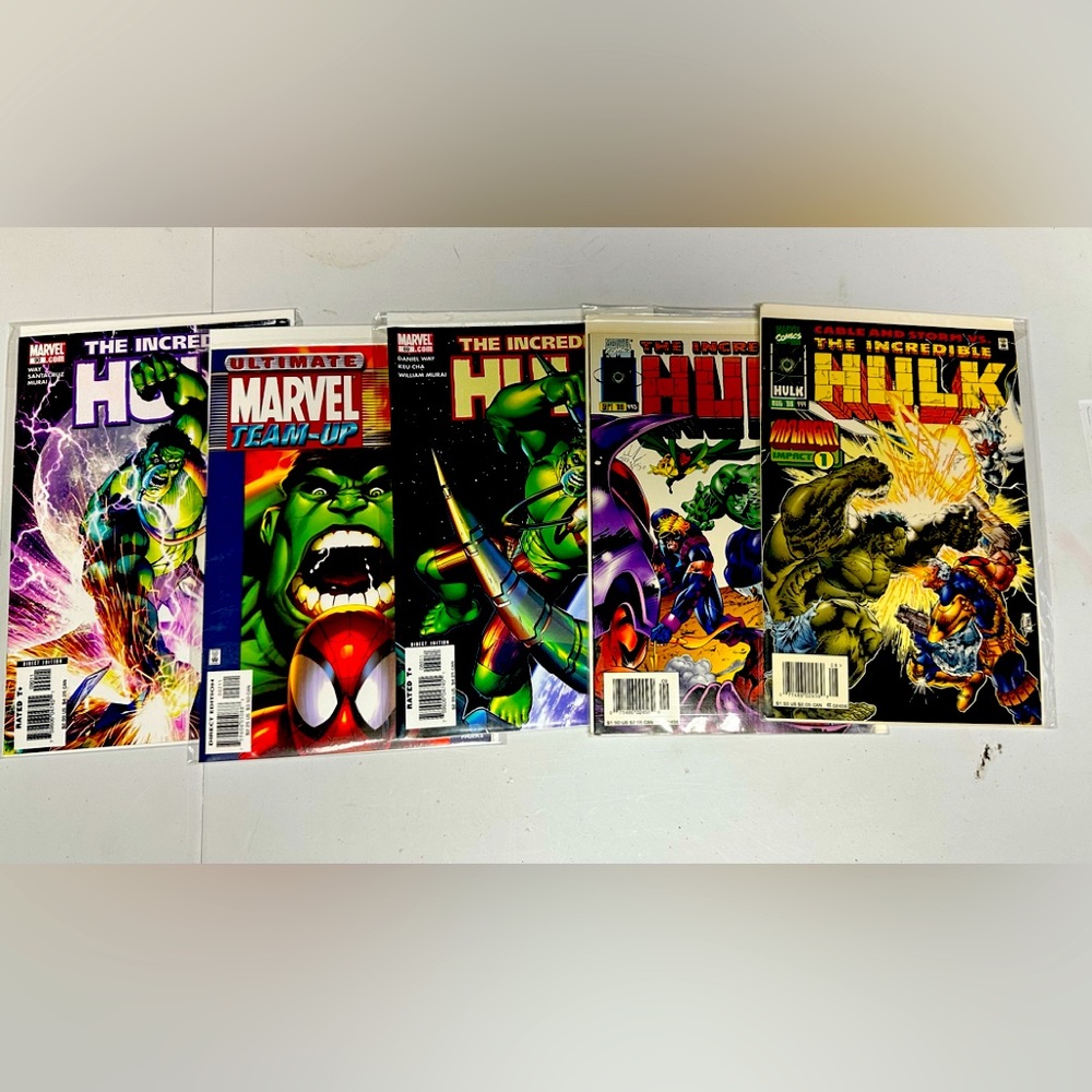 Incredible Hulk 5 Comic Lot boarded & bagged MARVEL